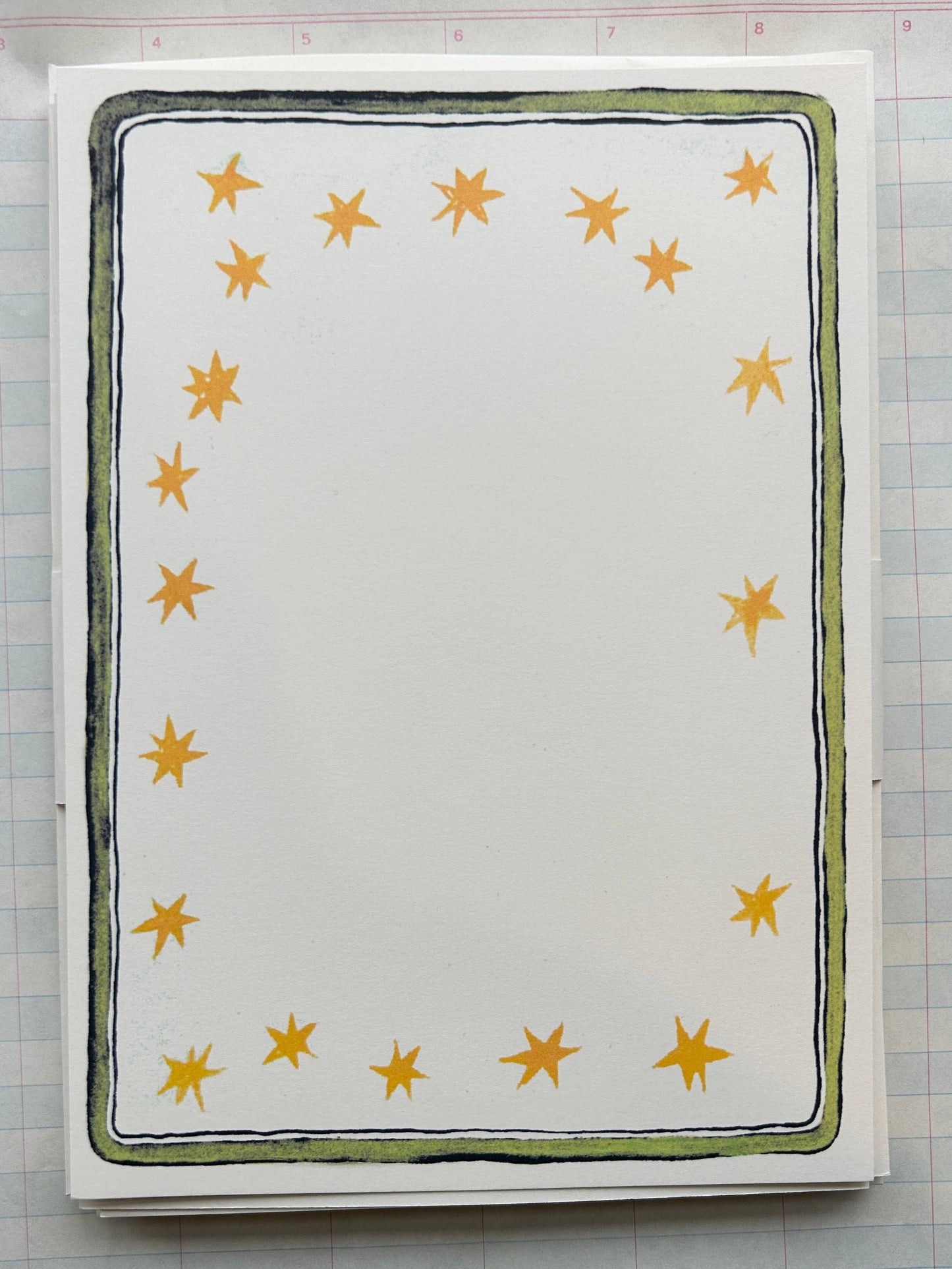 Star & Ribbon Frame Stationery Set, Green